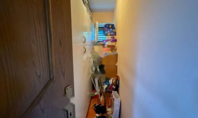 Недвижимость Трёхкомнатная квартира в центре: 13