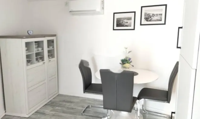 Недвижимость Двухкомнатная квартира, центр: 5