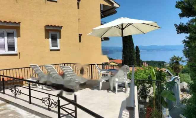 Недвижимость Двухкомнатная квартира, центр: 7