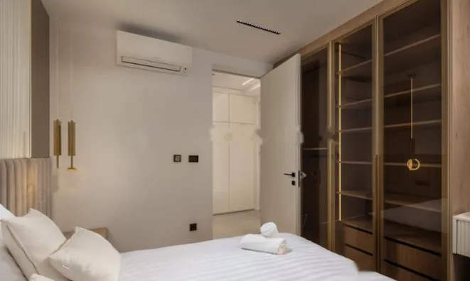 Недвижимость Трехкомнатная квартира Центр: 17