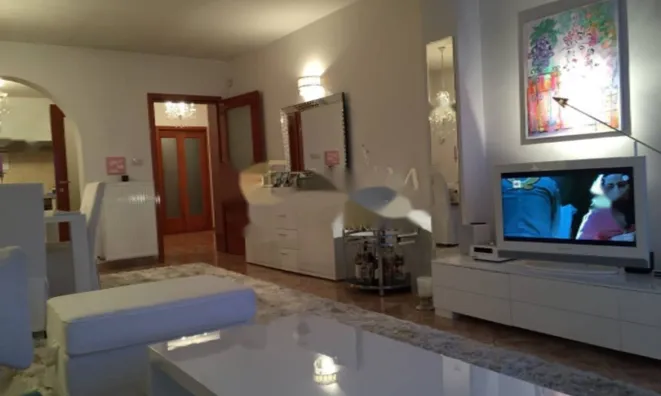 Недвижимость Четырехкомнатная квартира в центре Опатии: 1