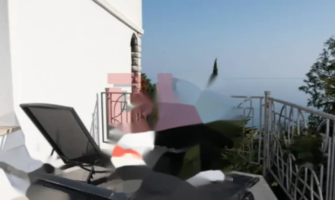 Недвижимость Трёхкомнатная квартира Центр: 7