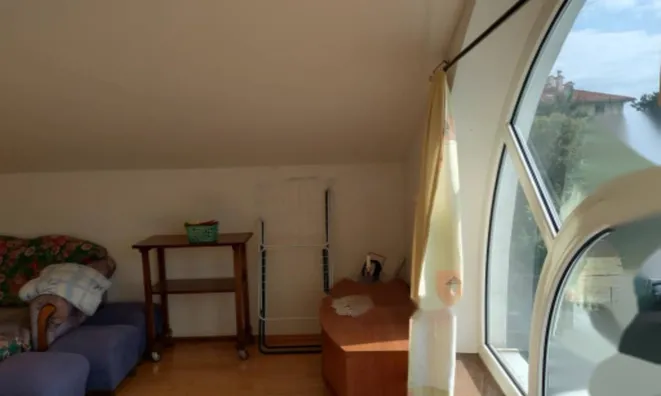 Недвижимость Двухкомнатная квартира в центре: 5