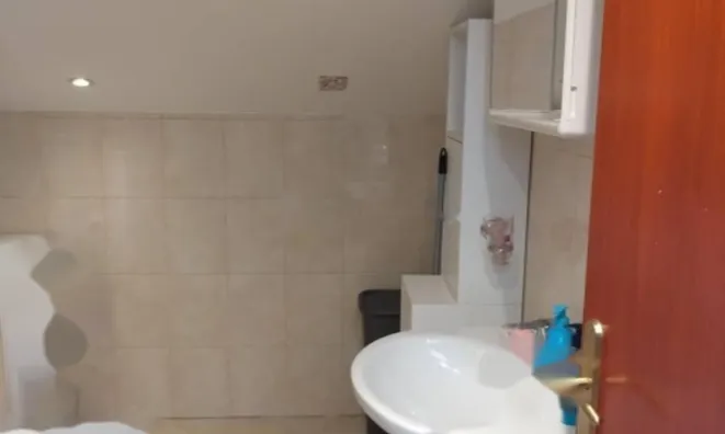 Недвижимость Двухкомнатная квартира в центре: 15