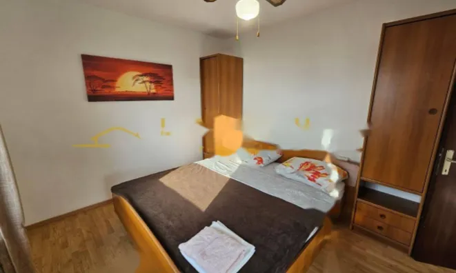 Недвижимость Двухкомнатная квартира, Центр: 8