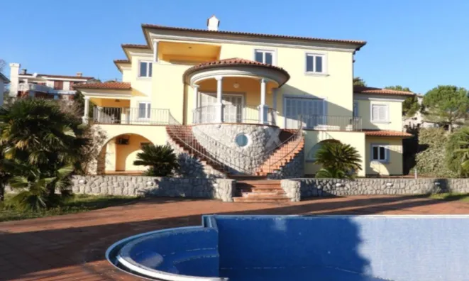 Недвижимость Дом в центре Опатии: 1