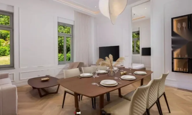 Недвижимость Двухкомнатная квартира в центре: 4