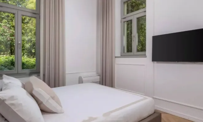 Недвижимость Двухкомнатная квартира в центре: 6