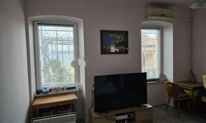 Недвижимость Однокомнатная квартира в центре: 1