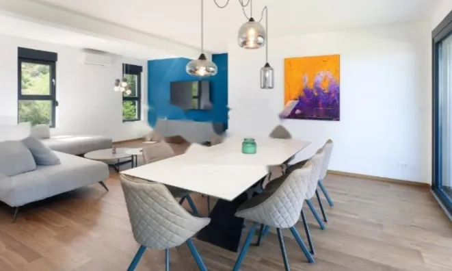 Недвижимость Трёхкомнатная квартира, центр: 3