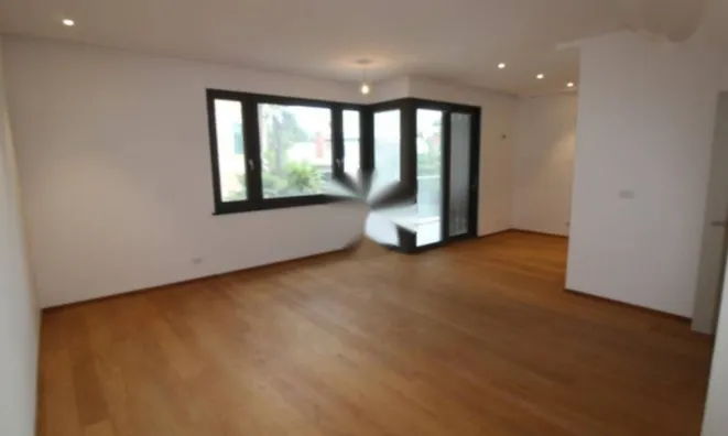 Недвижимость Двухкомнатная квартира, центр: 1