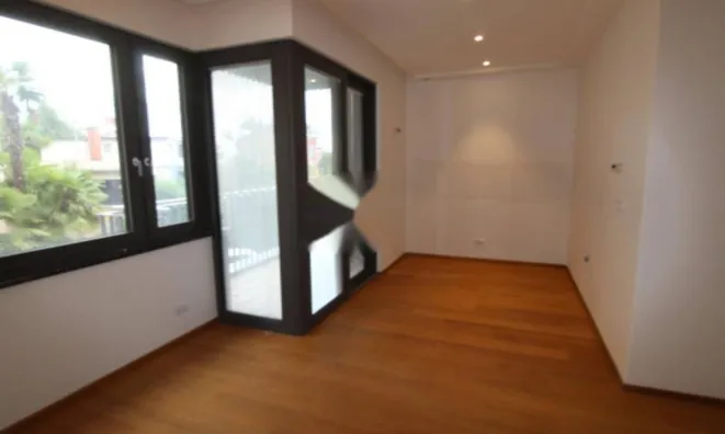 Недвижимость Двухкомнатная квартира, центр: 2