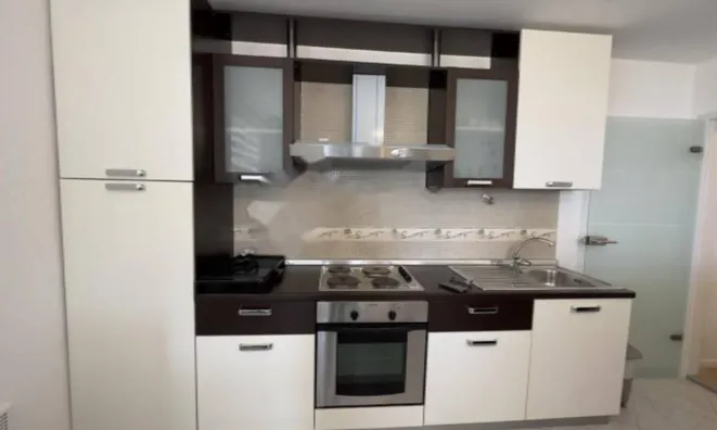 Недвижимость Четырехкомнатная квартира центр: 7