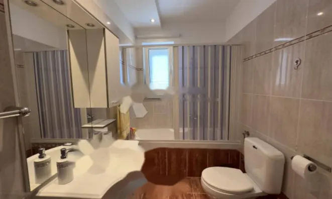 Недвижимость Четырехкомнатная квартира центр: 8