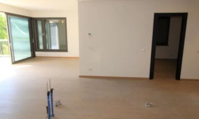 Недвижимость Трёхкомнатная квартира в центре: 3