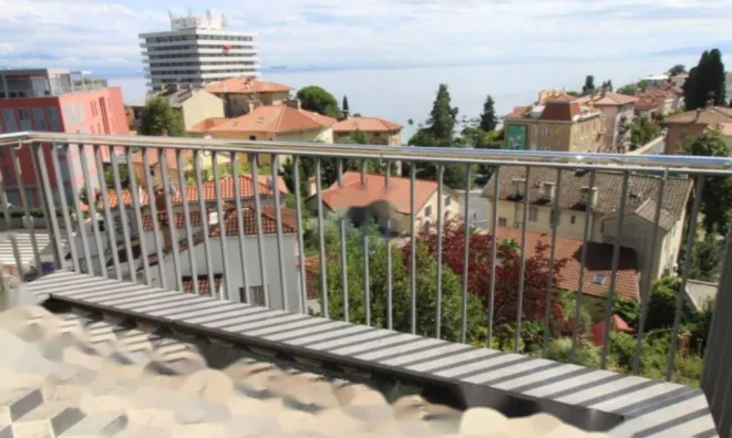 Недвижимость Трёхкомнатная квартира в центре: 13