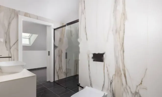 Недвижимость Трехкомнатная квартира в центре: 20