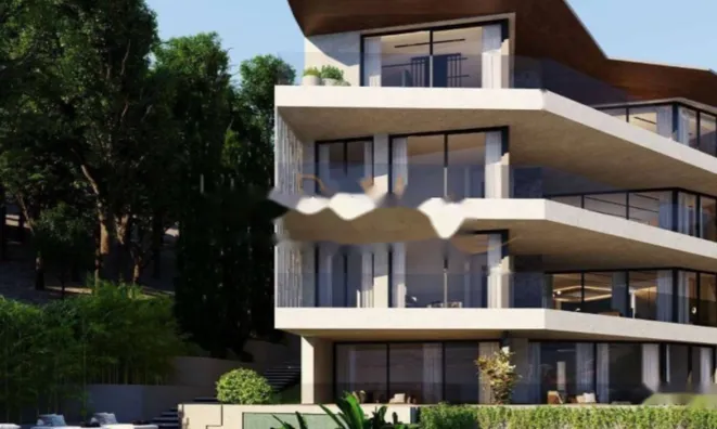 Недвижимость Трёхкомнатная квартира в центре: 3