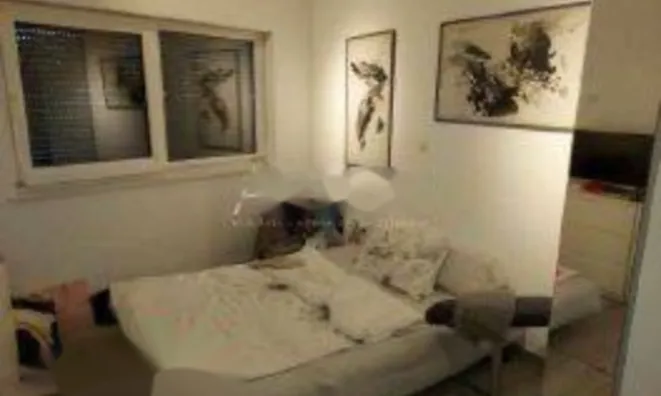 Недвижимость Четырёхкомнатная квартира: 8