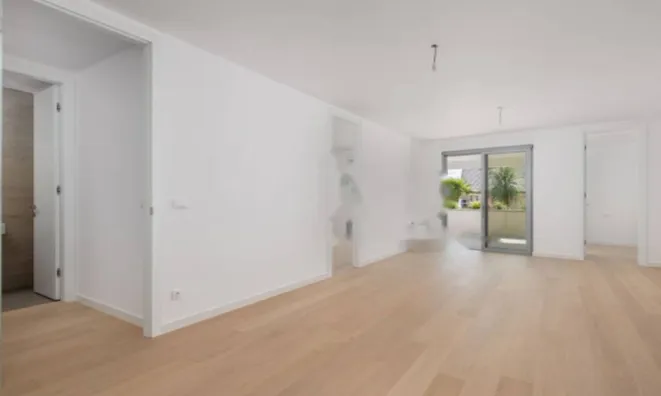 Недвижимость Двухкомнатная квартира, Центр: 4