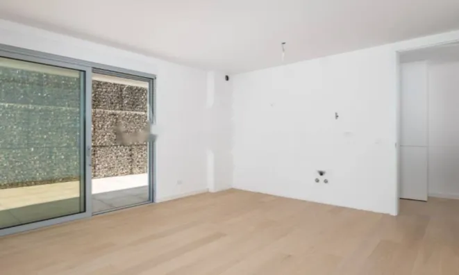 Недвижимость Двухкомнатная квартира в центре: 7