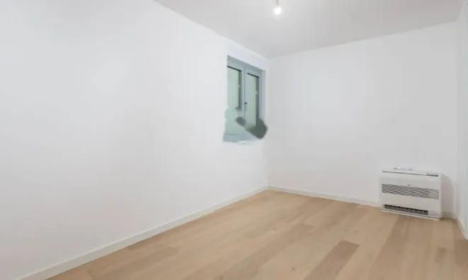 Недвижимость Двухкомнатная квартира в центре: 14