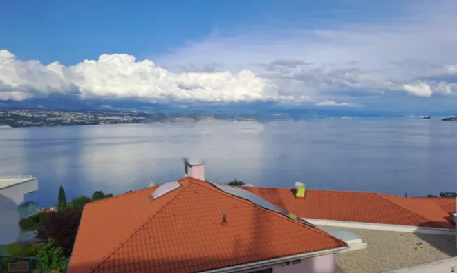 Недвижимость Трехкомнатная квартира в центре: 5