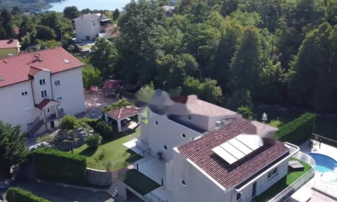 Недвижимость Семейный дом 400 м² в Центре: 1