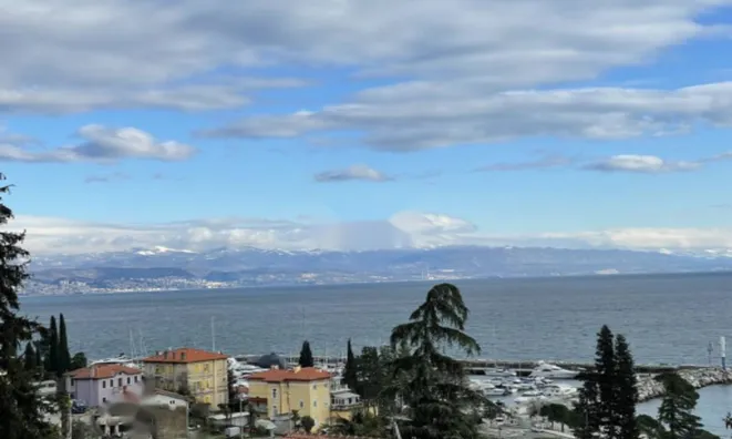 Недвижимость Трехкомнатная квартира в Опатии: 4