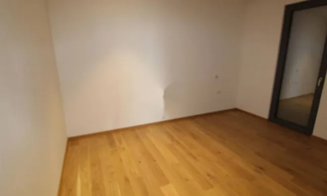 Недвижимость Двухкомнатная квартира в центре: 10