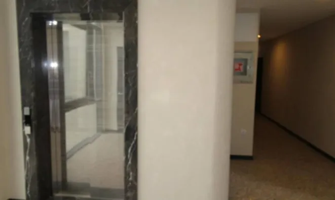 Недвижимость Двухкомнатная квартира в центре: 14