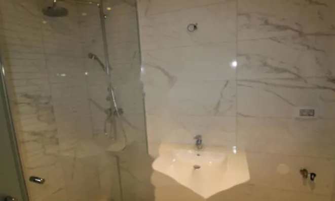 Недвижимость Двухкомнатная квартира в центре: 6