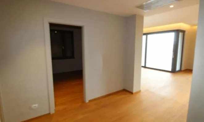 Недвижимость Трёхкомнатная квартира, Центр: 10