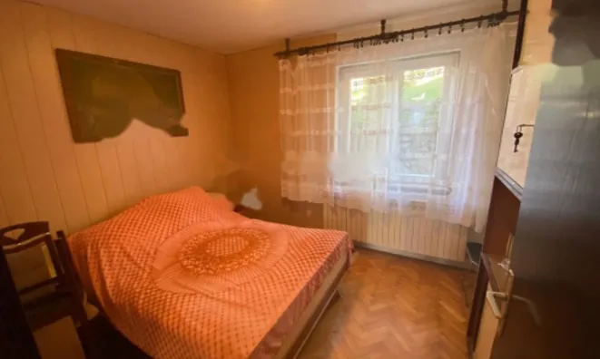 Недвижимость Четырёхкомнатная квартира Центр: 4