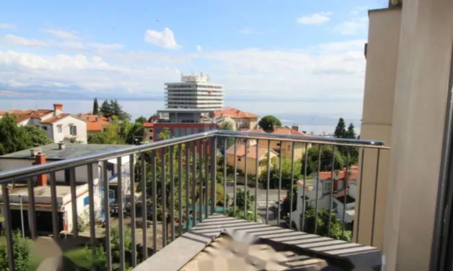 Недвижимость Двухкомнатная квартира в центре: 2