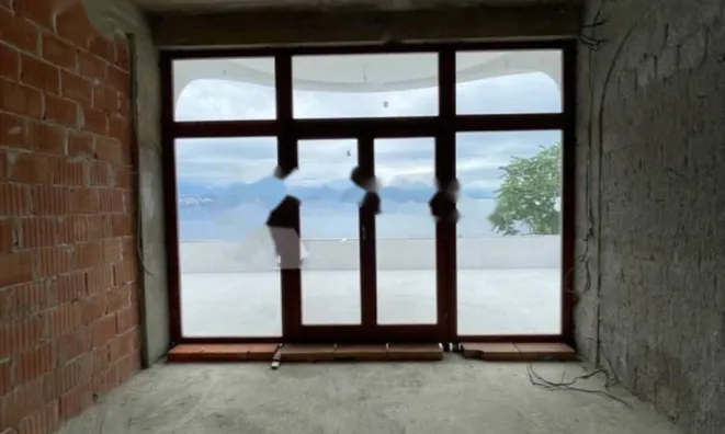 Недвижимость Трёхкомнатная квартира в центре: 6