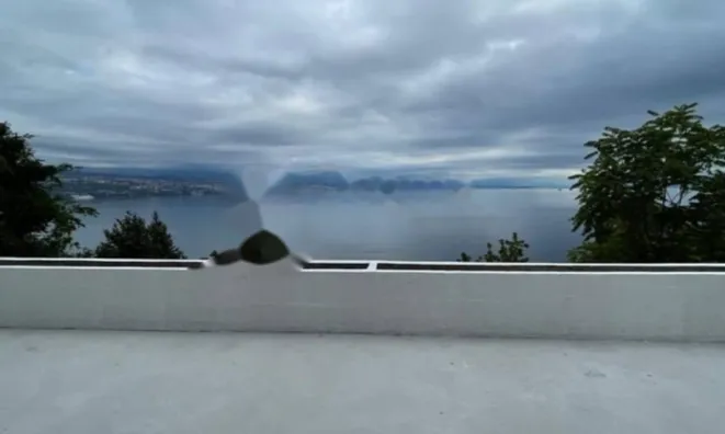 Недвижимость Трёхкомнатная квартира в центре: 10