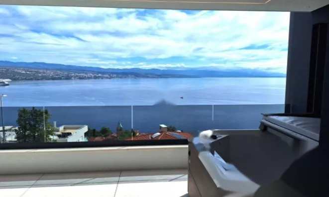 Недвижимость Трёхкомнатная квартира в центре: 3