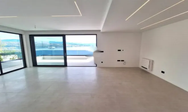 Недвижимость Трёхкомнатная квартира в центре: 9