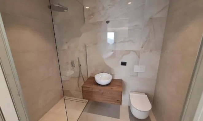 Недвижимость Трёхкомнатная квартира в центре: 19