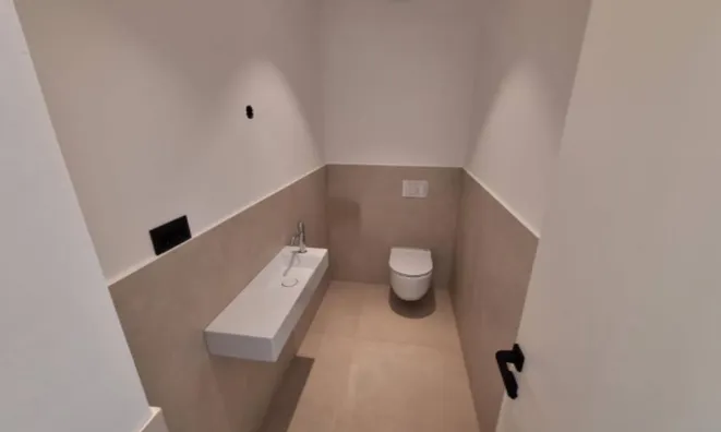 Недвижимость Трёхкомнатная квартира в центре: 20