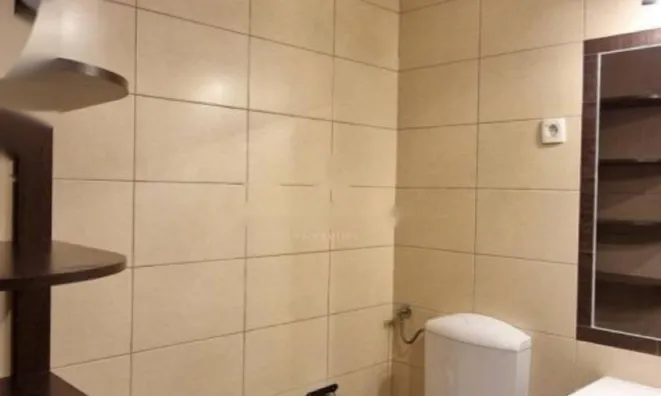 Недвижимость Трёхкомнатная квартира Центр: 12