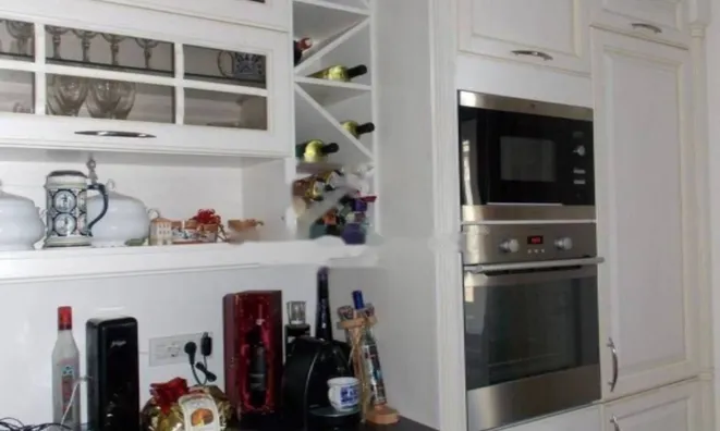 Недвижимость Трехкомнатная квартира, центр: 5