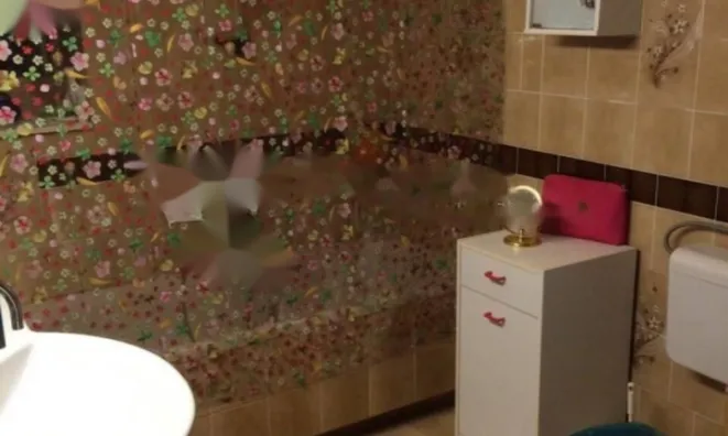 Недвижимость Трехкомнатная квартира в центре: 16