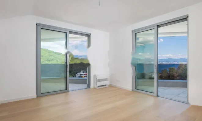 Недвижимость Трёхкомнатная квартира Центр: 13