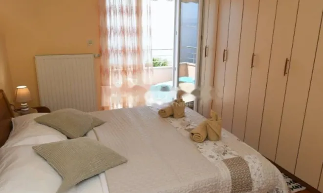 Недвижимость Четырехкомнатная квартира в центре: 5