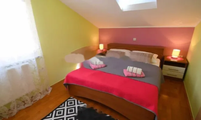 Недвижимость Четырехкомнатная квартира в центре: 12