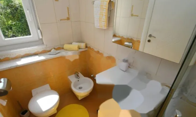 Недвижимость Четырехкомнатная квартира в центре: 18