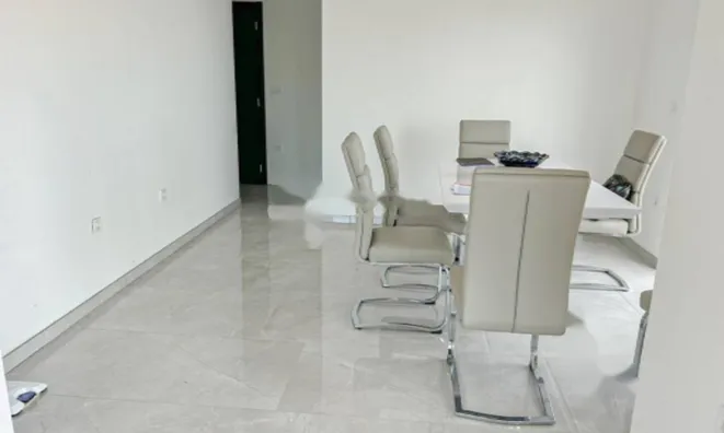 Недвижимость Трёхкомнатная квартира в Центре: 10