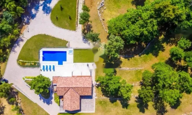 Недвижимость Семейный дом 200 м², Запад, Опатия: 3